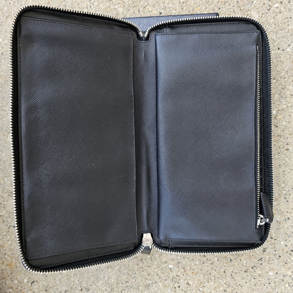 Prada Saffiano Long Zip around travel Wallet - Picture 3 of 16